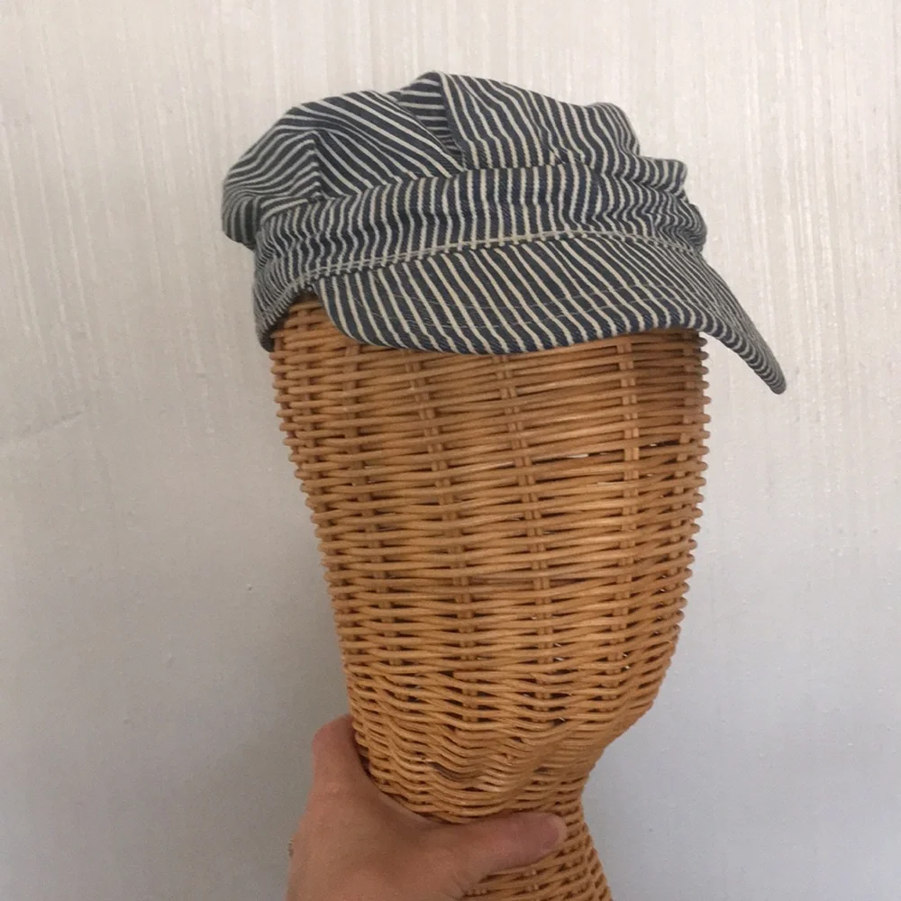 Vintage Dorfman Pacific Co Cotton Striped Blue and White Cotton Cap train XS